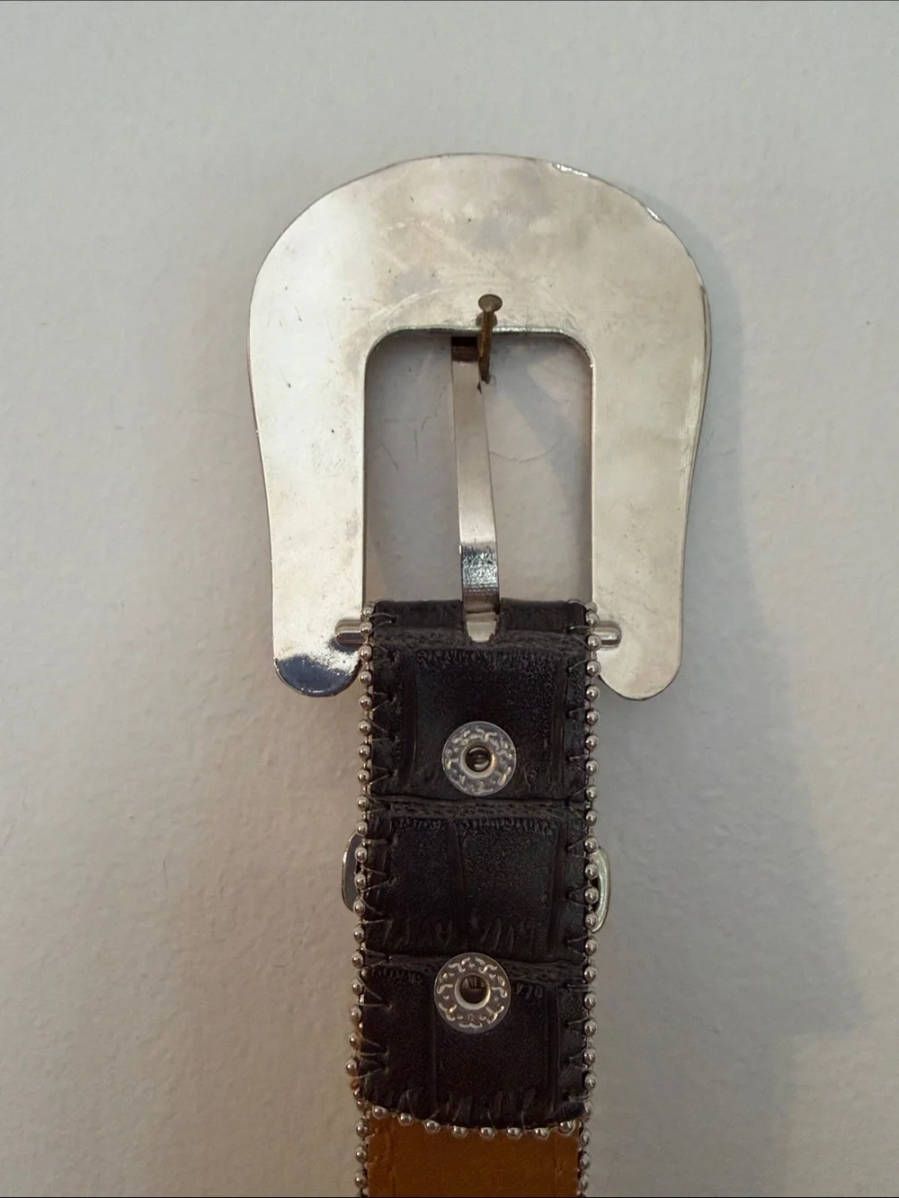Nocona Belt Co. Rhinestone Western Buckle Belt with Cross Conchos Silver size 24
